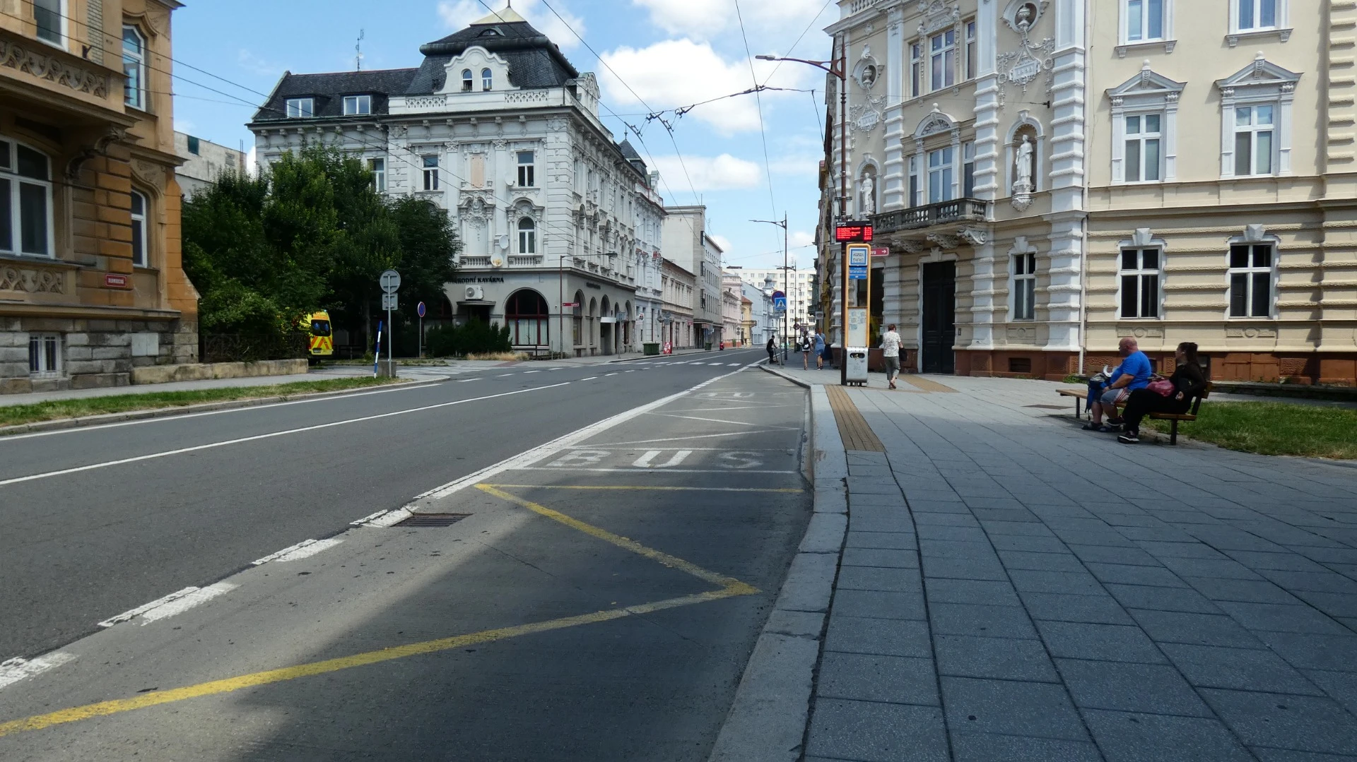 Zastávka MHD U soudu ve směru do centra města